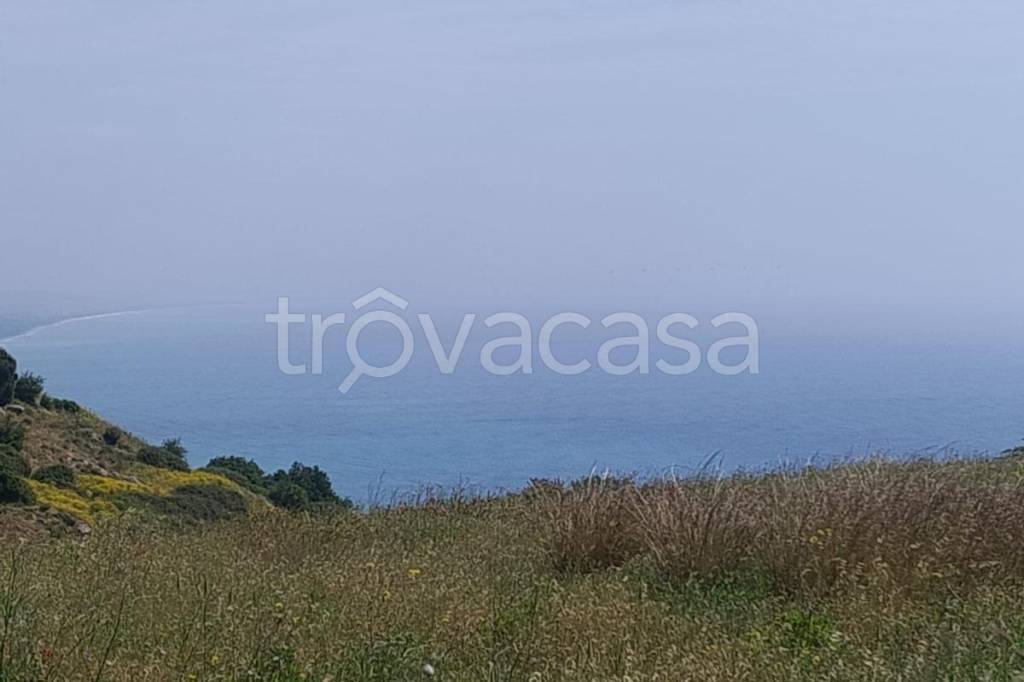 negozio in vendita a Stalettì in zona Pietragrande