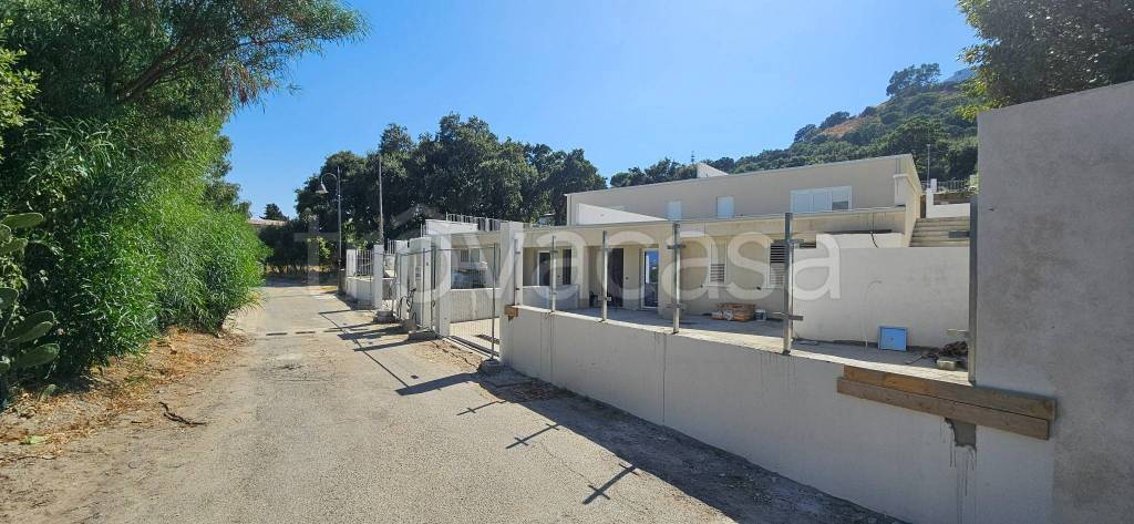 casa indipendente in vendita a Stalettì in zona Copanello