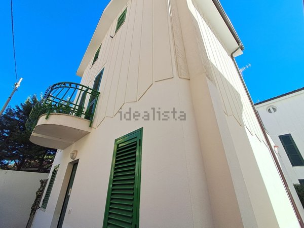 casa indipendente in vendita a Stalettì in zona Copanello