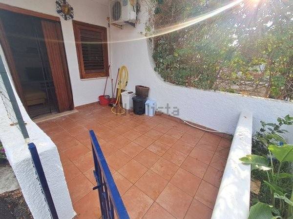 appartamento in vendita a Stalettì in zona Caminia