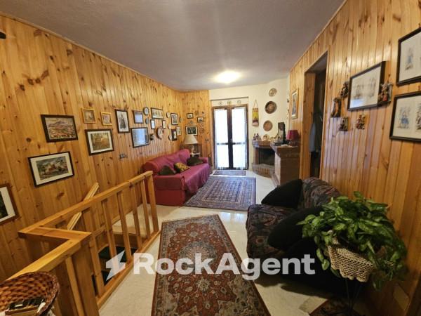 appartamento in vendita a Taverna