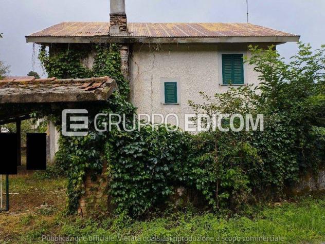 casa indipendente in vendita a Taverna