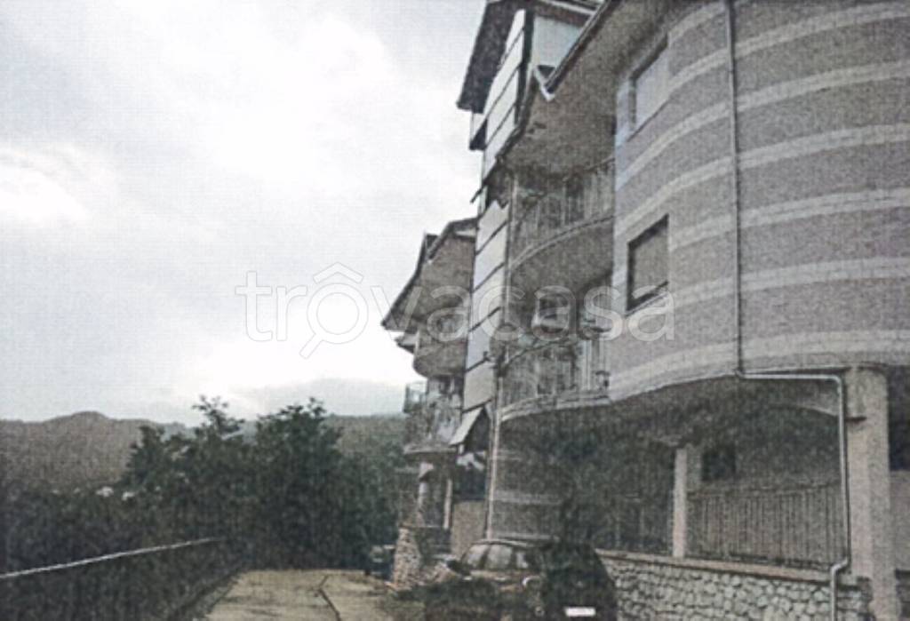 appartamento in vendita a Taverna