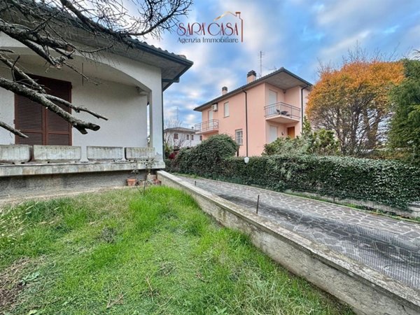 casa indipendente in vendita a Taverna