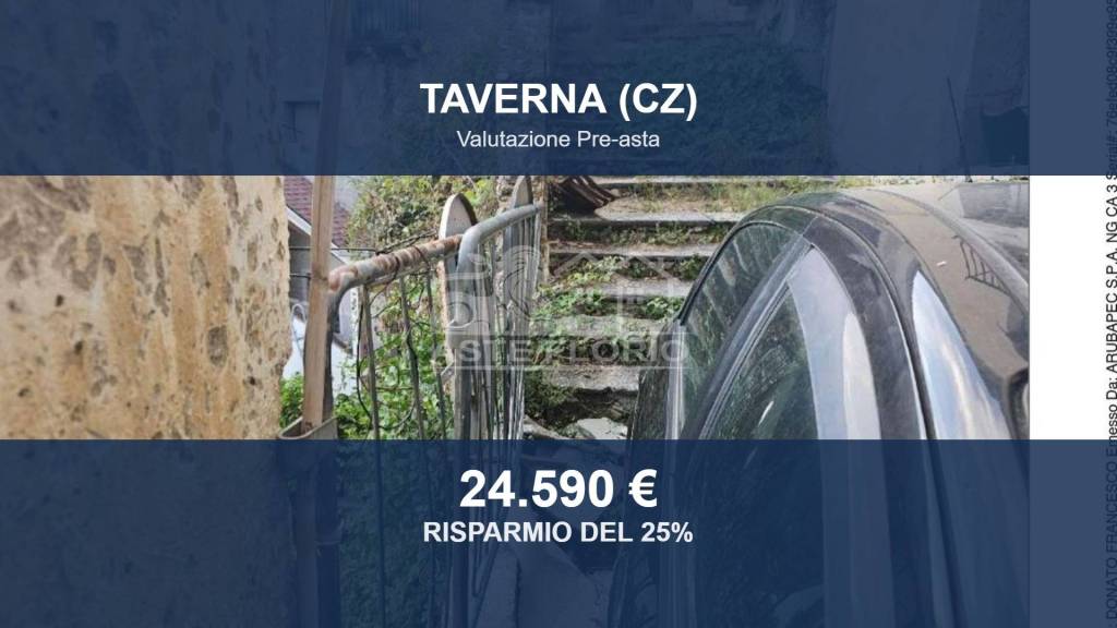 locale commerciale in vendita a Taverna