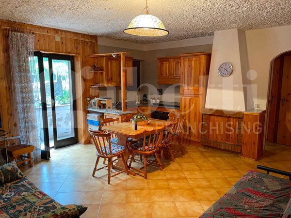 appartamento in vendita a Taverna