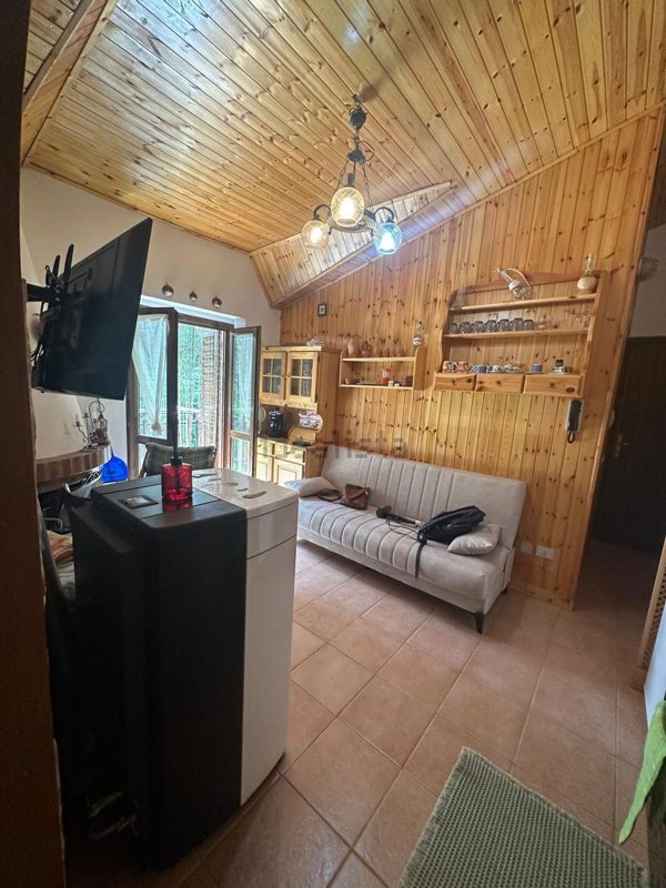 appartamento in vendita a Taverna