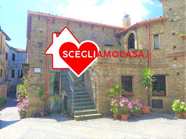 casa indipendente in vendita a Tiriolo