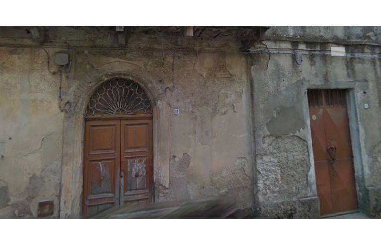 casa indipendente in vendita a Tiriolo