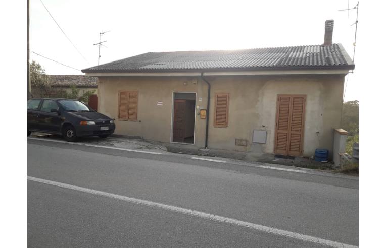 appartamento in vendita a Tiriolo in zona Pratora