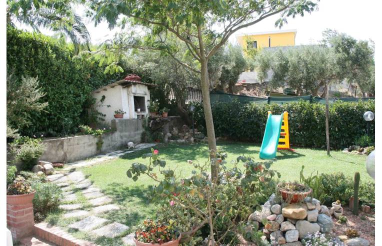 casa indipendente in vendita a Tiriolo in zona Pratora