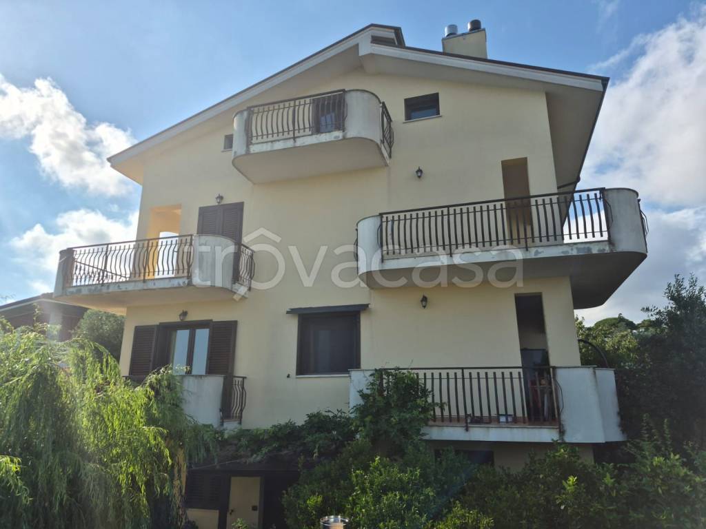 casa indipendente in vendita a Tiriolo