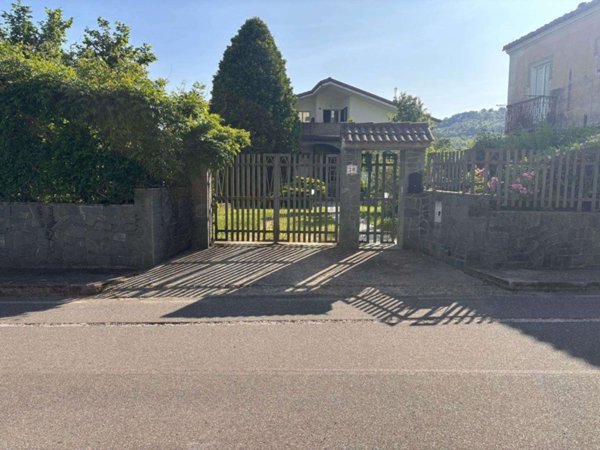 appartamento in vendita a Torre di Ruggiero