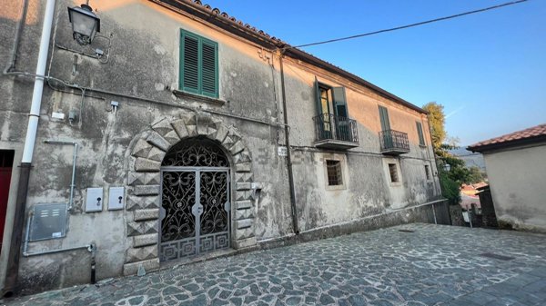casa indipendente in vendita a Torre di Ruggiero