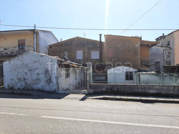casa indipendente in vendita a Lamezia Terme