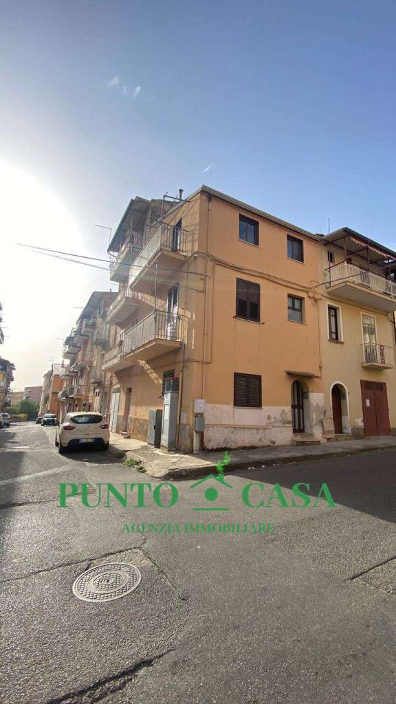 appartamento in vendita a Lamezia Terme in zona Sambiase