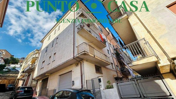 appartamento in vendita a Lamezia Terme in zona Sambiase