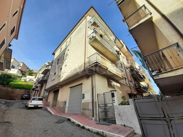appartamento in vendita a Lamezia Terme in zona Sambiase