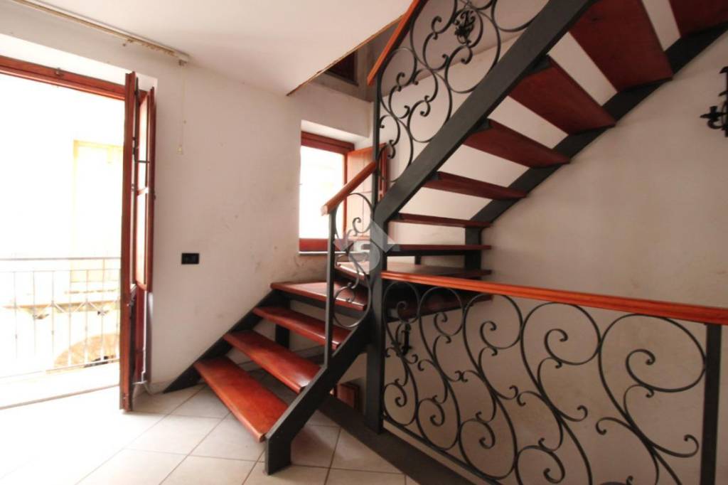 casa indipendente in vendita a Lamezia Terme in zona Nicastro