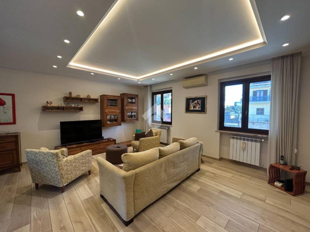 casa indipendente in vendita a Lamezia Terme in zona Sant'Eufemia Lamezia