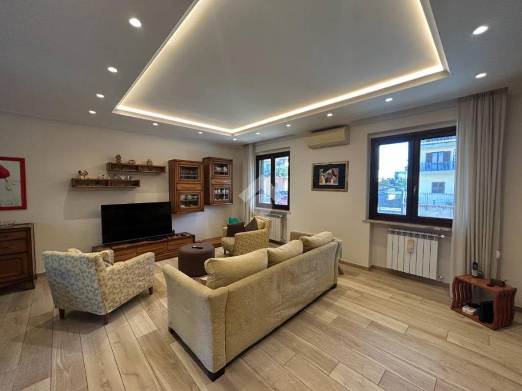 casa indipendente in vendita a Lamezia Terme in zona Sant'Eufemia Lamezia