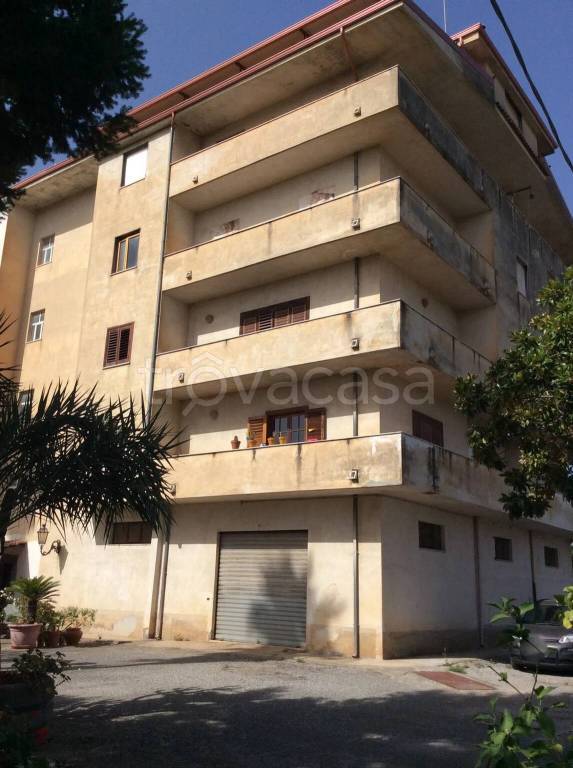 casa indipendente in vendita a Lamezia Terme in zona Nicastro