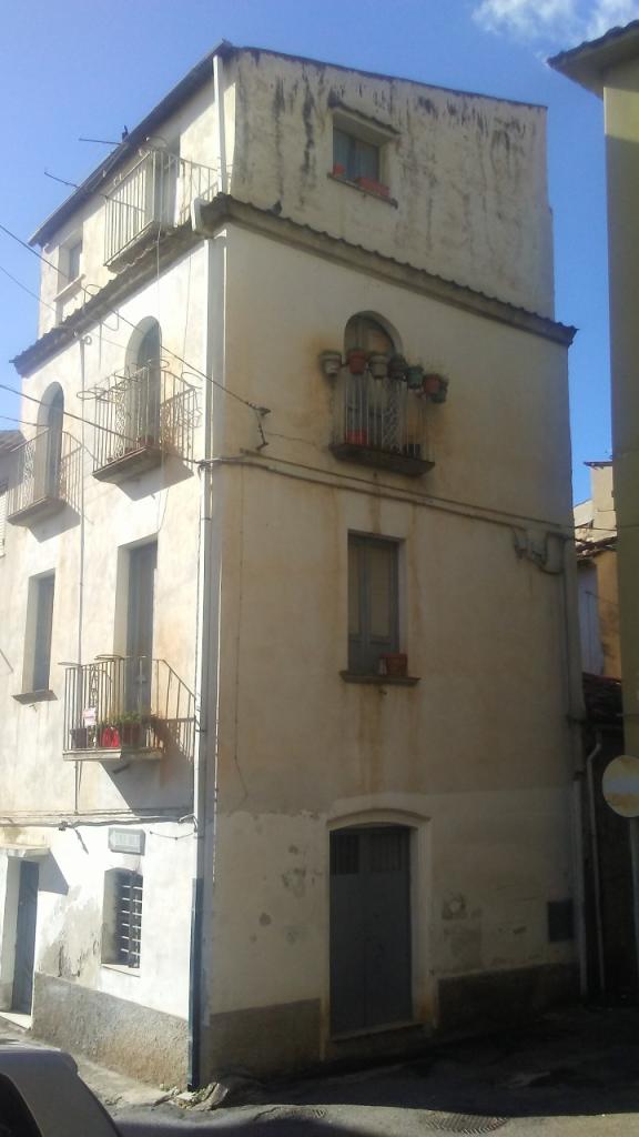 appartamento in vendita a Lamezia Terme in zona Sambiase