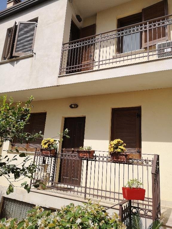 casa indipendente in vendita a Lamezia Terme in zona Sambiase