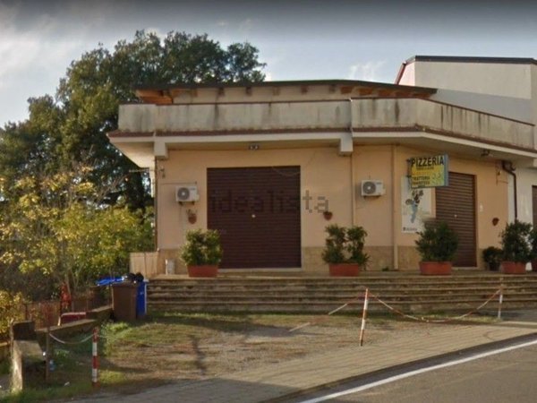 locale commerciale in vendita a Lamezia Terme