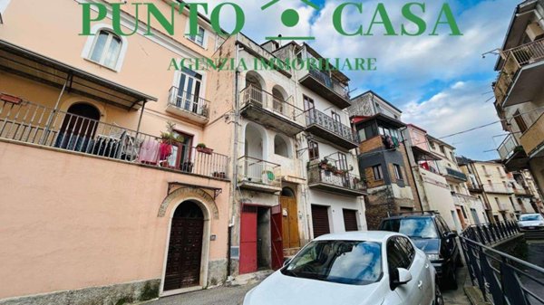 appartamento in vendita a Lamezia Terme in zona Sambiase