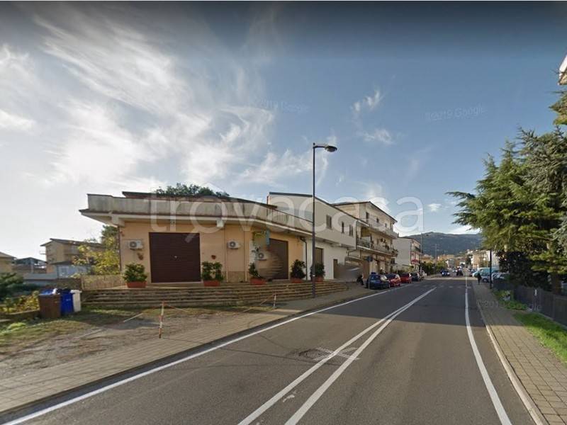 negozio in vendita a Lamezia Terme