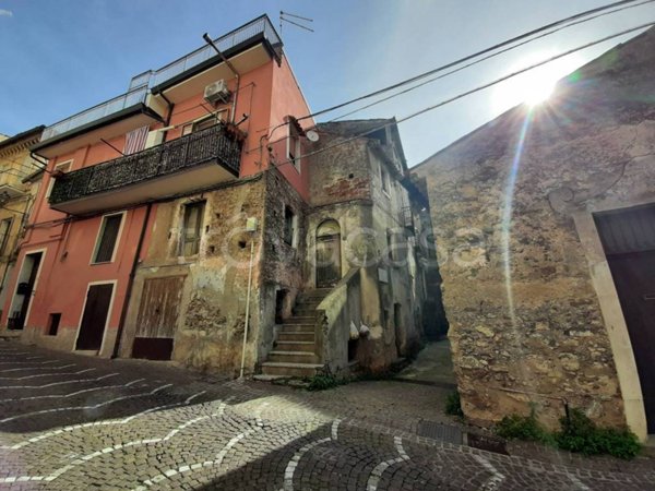 casa indipendente in vendita a Lamezia Terme in zona Sambiase