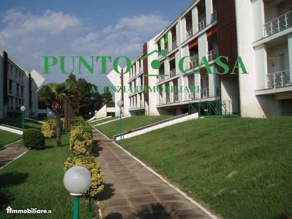 appartamento in vendita a Lamezia Terme in zona Sant'Eufemia Lamezia