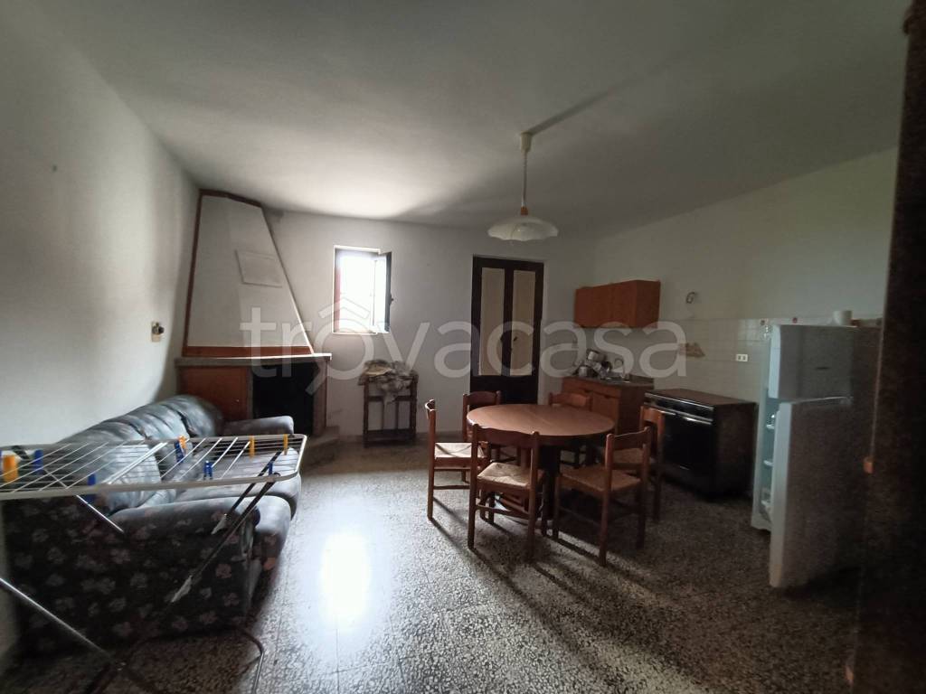 casa indipendente in vendita a Lamezia Terme in zona Caronte