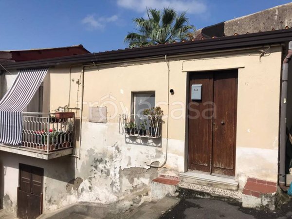 casa indipendente in vendita a Lamezia Terme in zona Nicastro