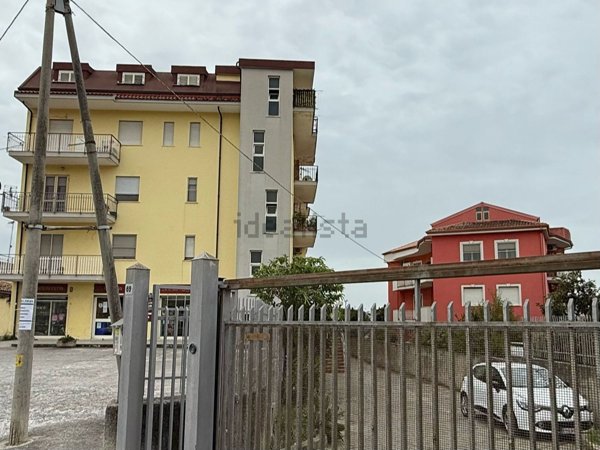 appartamento in vendita a Lamezia Terme in zona Sant'Eufemia Lamezia
