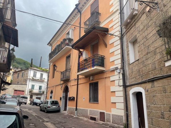 appartamento in vendita a Lamezia Terme in zona Nicastro