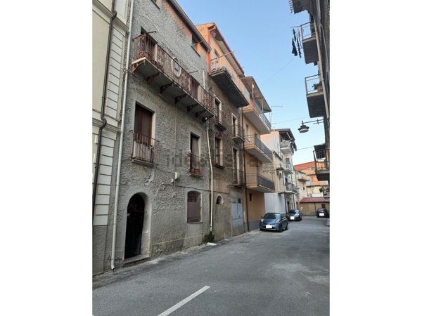 casa indipendente in vendita a Lamezia Terme