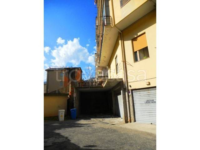 locale di sgombero in vendita a Lamezia Terme