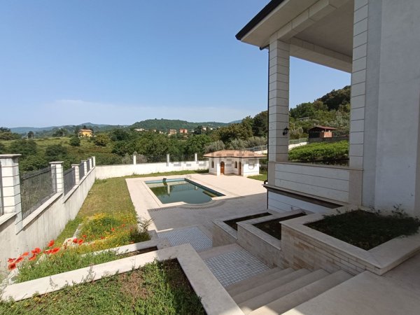 casa indipendente in vendita a Lamezia Terme