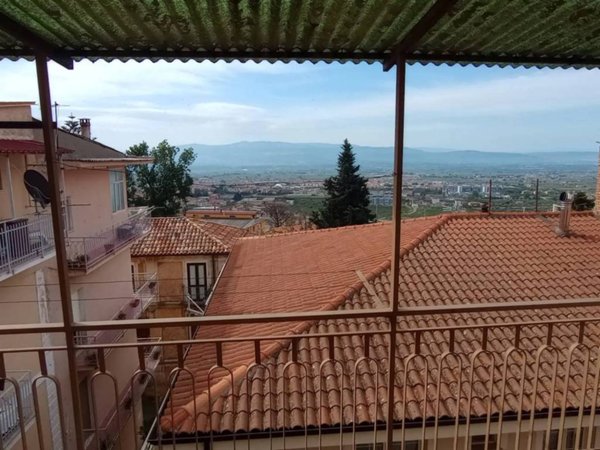 casa indipendente in vendita a Lamezia Terme in zona Sambiase