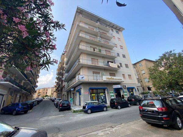 appartamento in vendita a Lamezia Terme in zona Sambiase