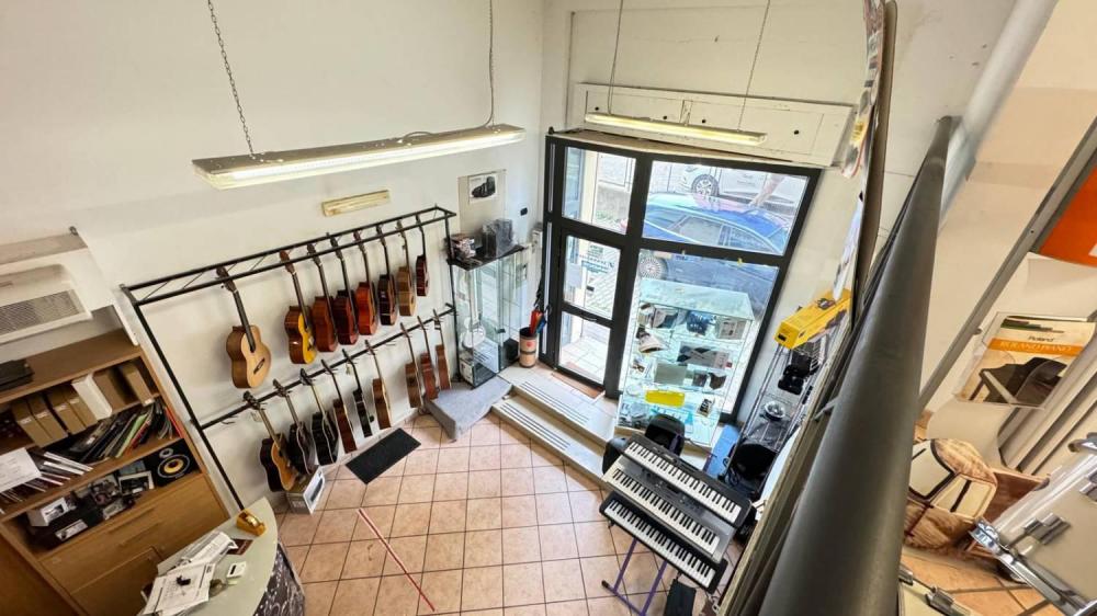 locale commerciale in vendita a Lamezia Terme