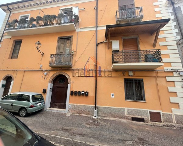 appartamento in vendita a Lamezia Terme in zona Nicastro