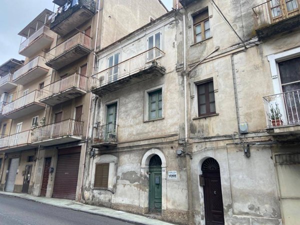 appartamento in vendita a Lamezia Terme in zona Nicastro