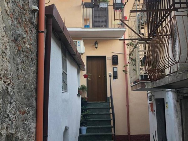 appartamento in vendita a Lamezia Terme in zona Nicastro