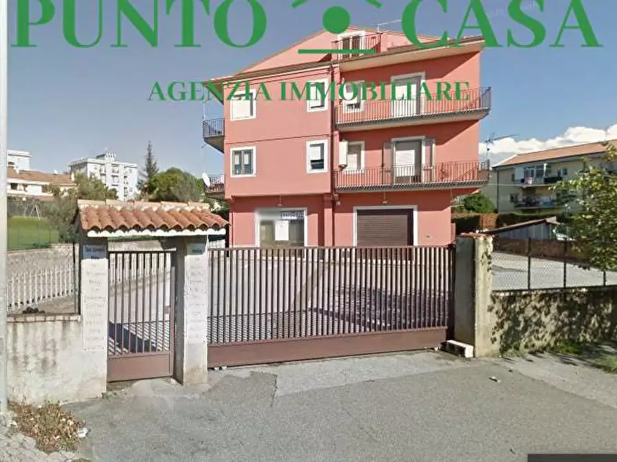 locale commerciale in vendita a Lamezia Terme in zona Sant'Eufemia Lamezia