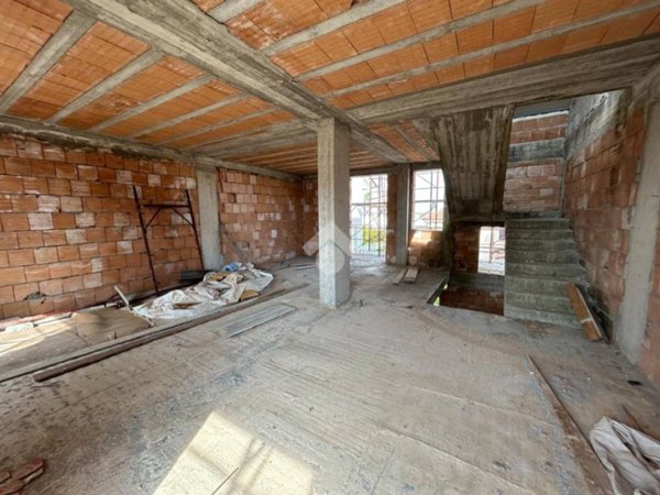casa indipendente in vendita a Lamezia Terme in zona Sambiase