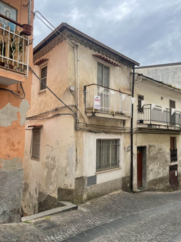 appartamento in vendita a Lamezia Terme in zona Nicastro