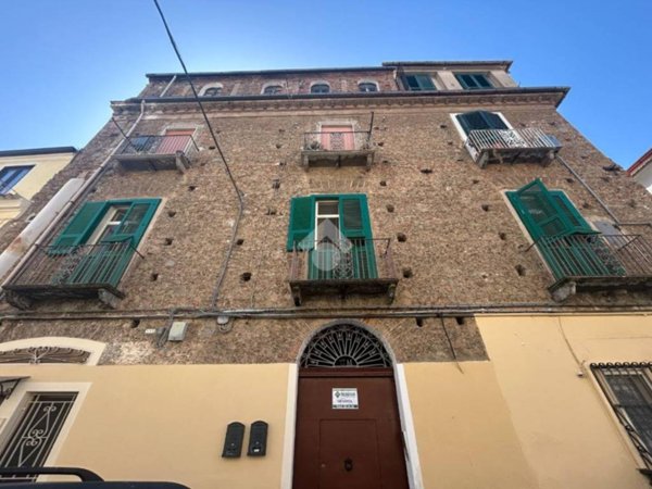 appartamento in vendita a Lamezia Terme in zona Nicastro